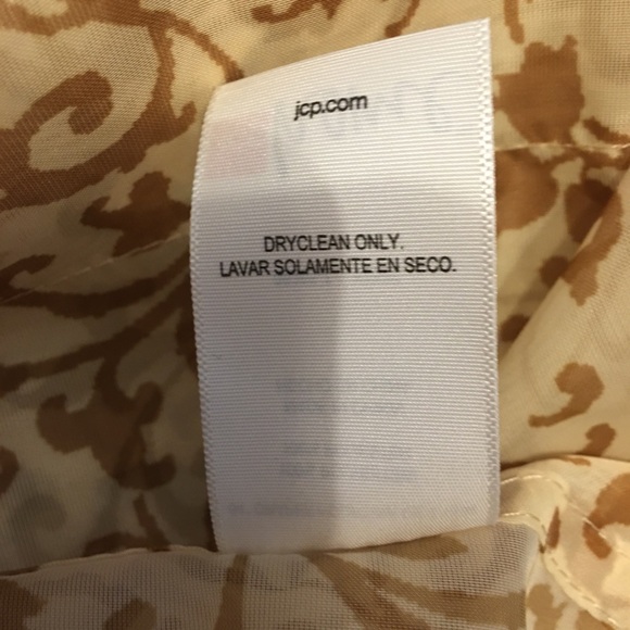 NWOT JCP Home sheer curtains in a floral scroll design (4) panels and (4) ties - Picture 5 of 6